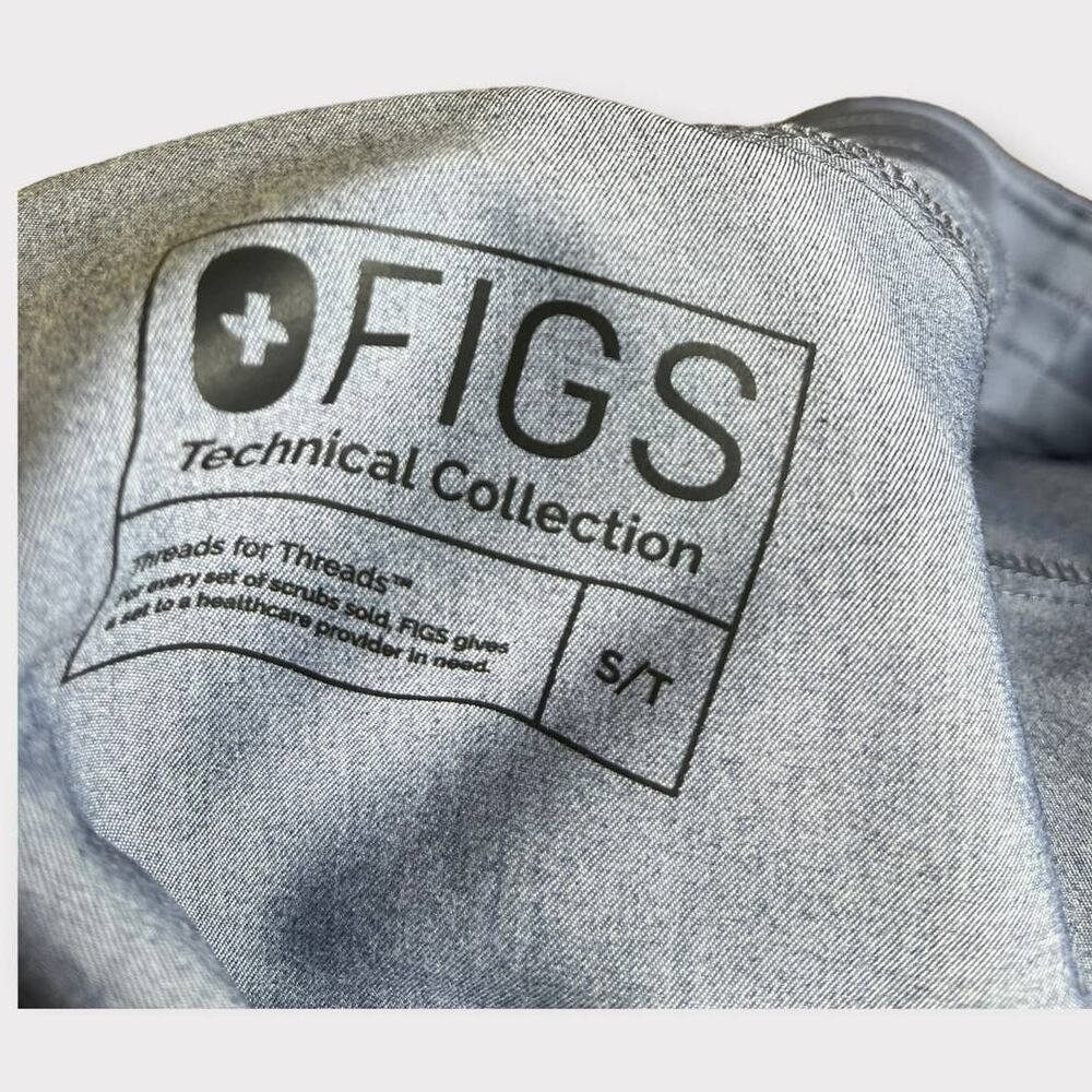 Figs Kade Cargo Scrub Pants Tall - Picture 3 of 4